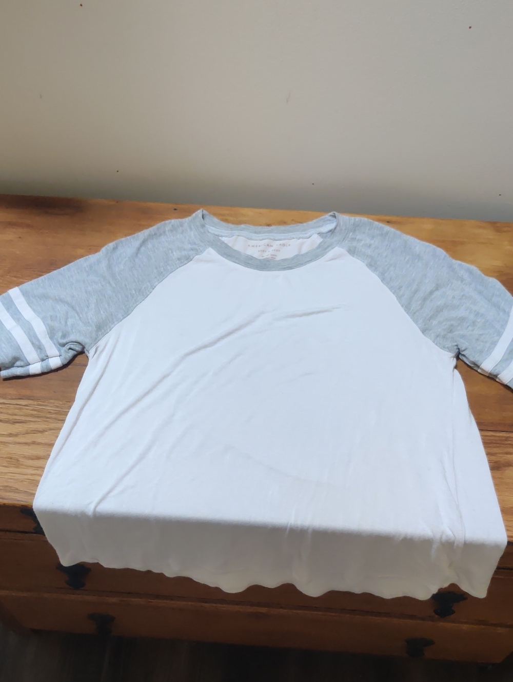 American Eagle White Tee with Gray Neckband